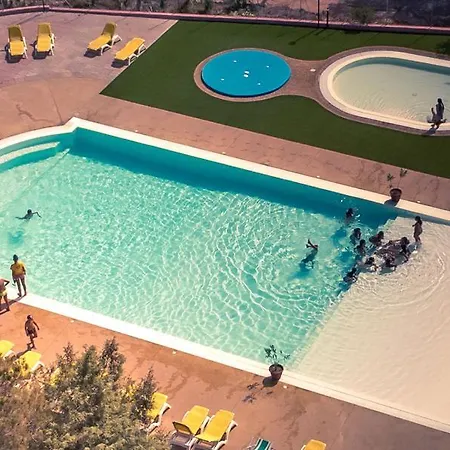 مكان تخييم Golfo Dell'asinara